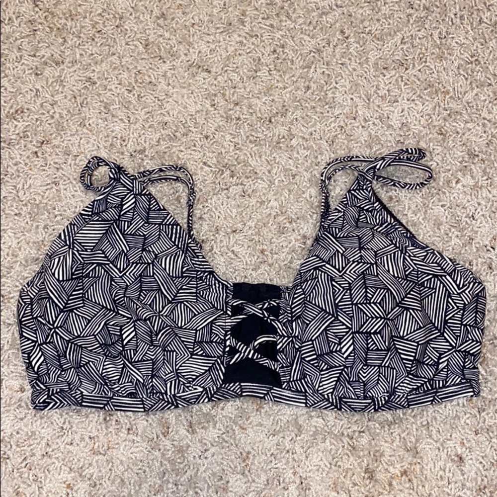 Athleta Sport Swimsuit Top